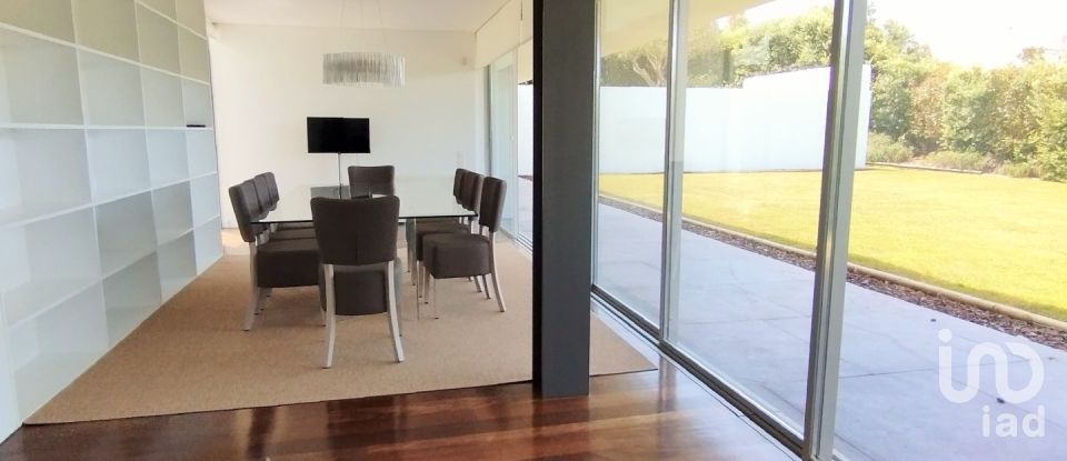 House T4 in Vau of 250 m²