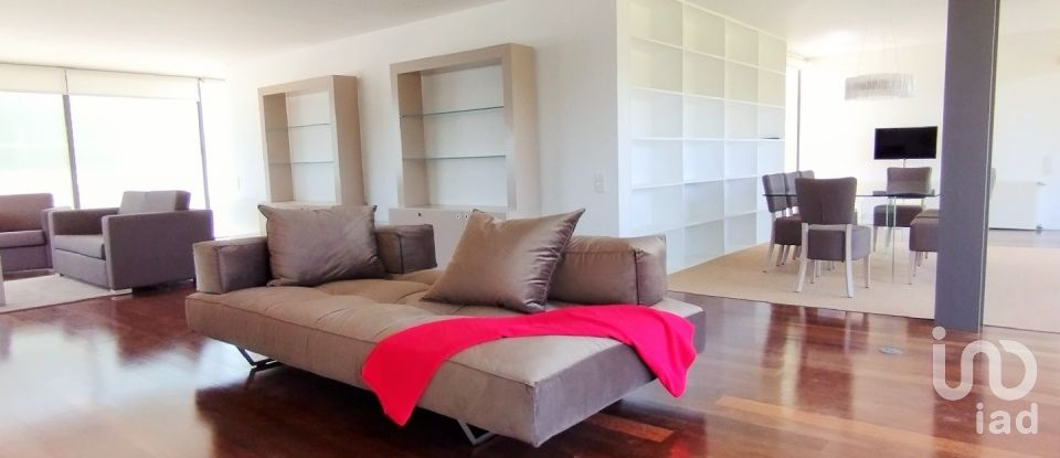 House T4 in Vau of 250 m²