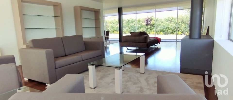 House T4 in Vau of 250 m²