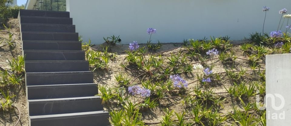 House T4 in Vau of 250 m²