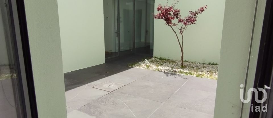 House T4 in Vau of 250 m²