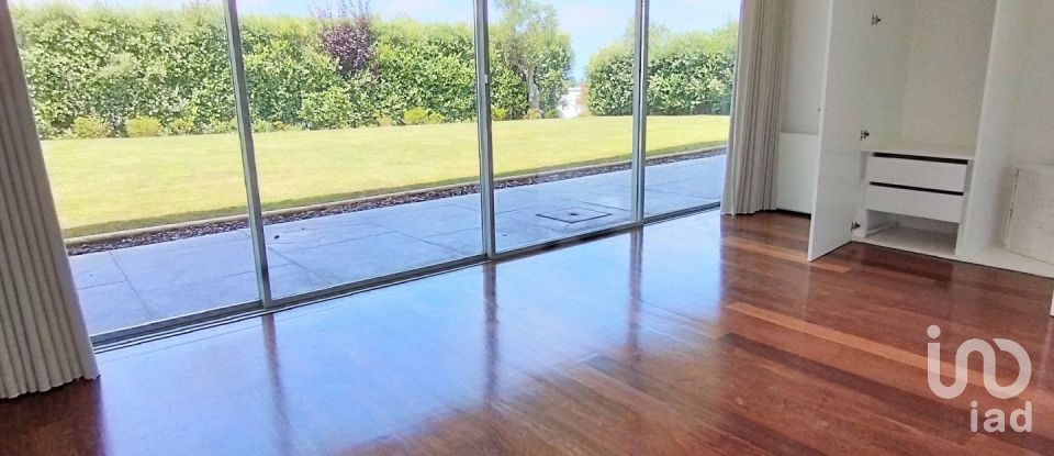 House T4 in Vau of 250 m²