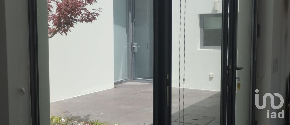 House T4 in Vau of 250 m²