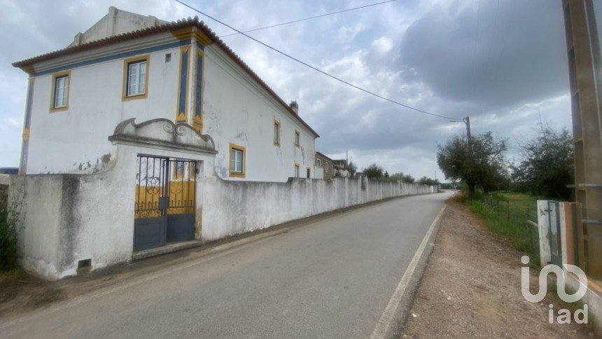 Moradia T3 em São Saturnino de 626 m²