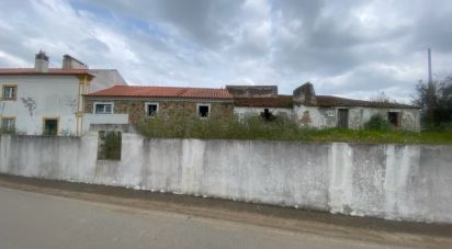 Maison T3 à São Saturnino de 626 m²