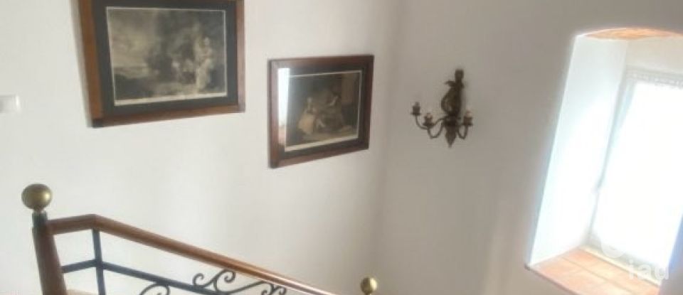 Moradia T3 em São Saturnino de 626 m²