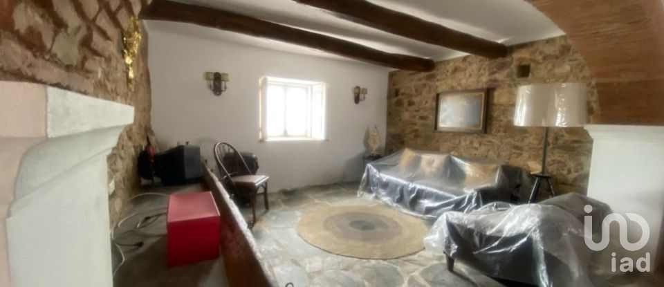 Moradia T3 em São Saturnino de 626 m²