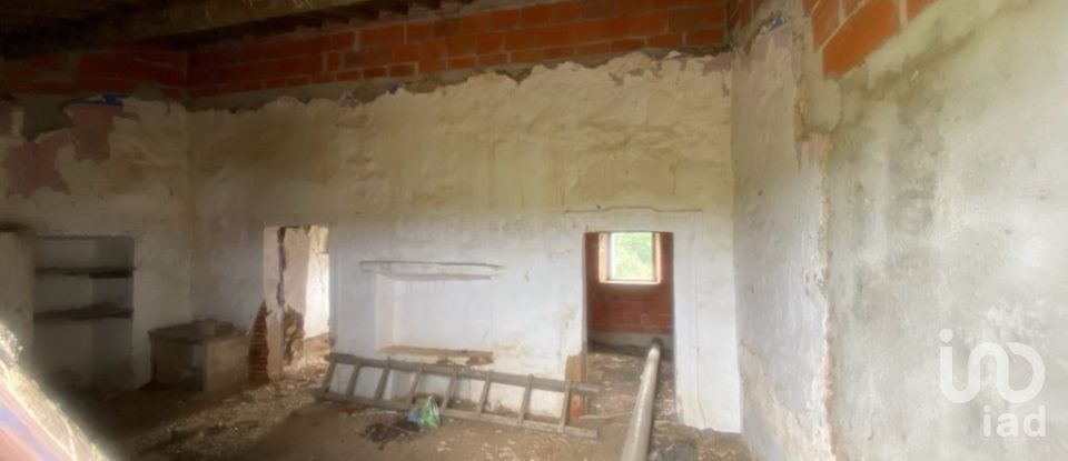 Moradia T3 em São Saturnino de 626 m²