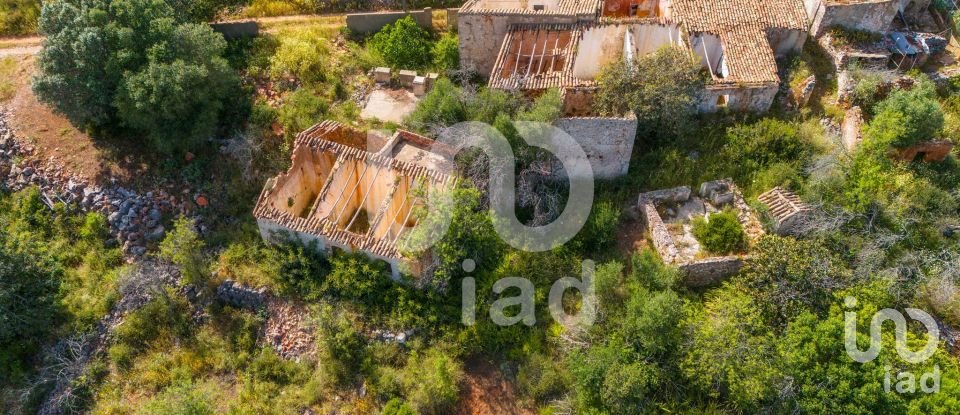 Maison T2 à Alte de 901 m²