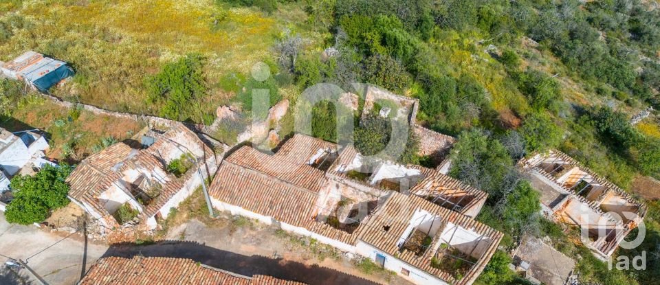 Maison T2 à Alte de 901 m²