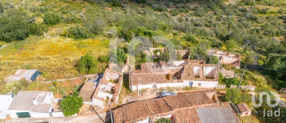 Maison T2 à Alte de 901 m²