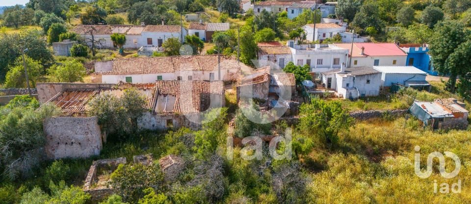 Maison T2 à Alte de 901 m²