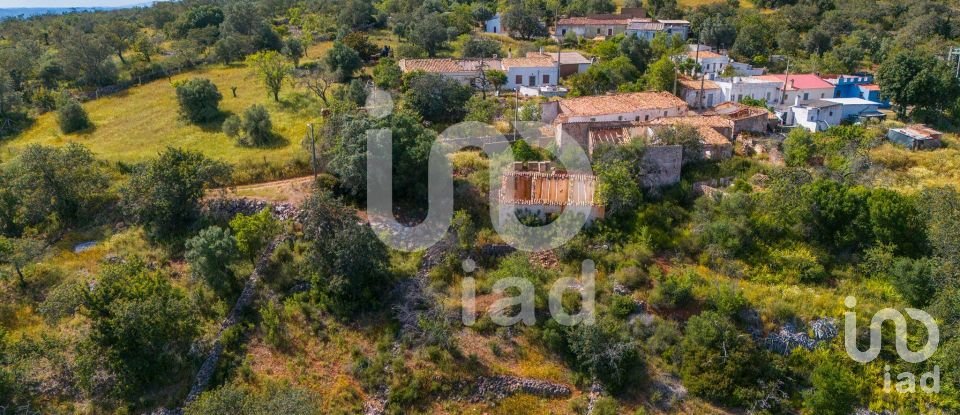 Maison T2 à Alte de 901 m²