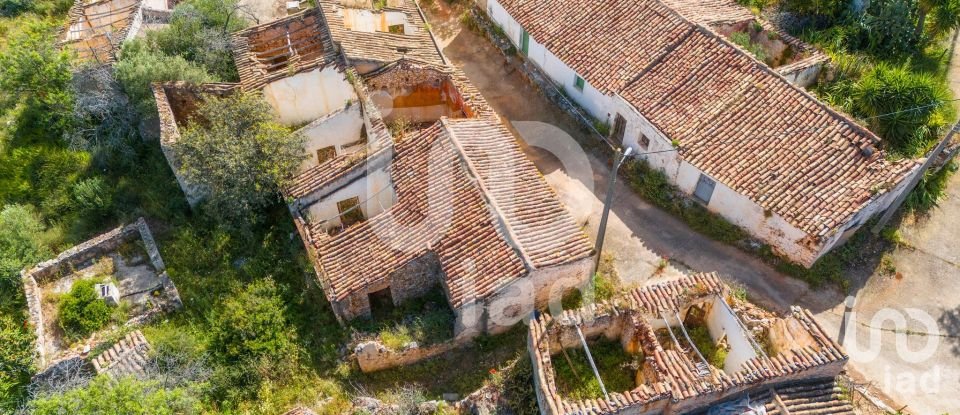 Maison T2 à Alte de 901 m²