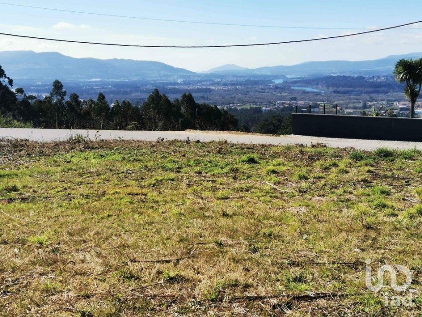 Terrain à bâtir à Gandra e Taião de 1 024 m²