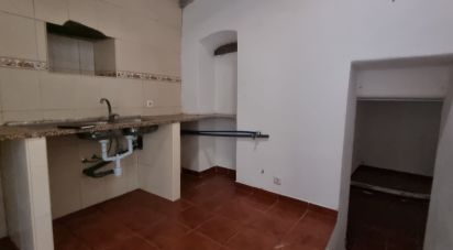 Maison traditionnelle T6 à Nossa Senhora da Graça de Póvoa e Meadas de 216 m²