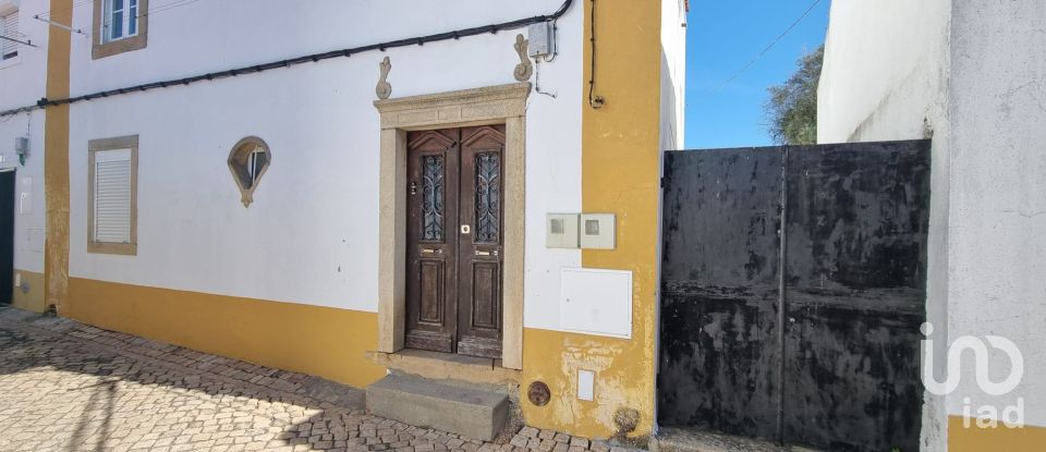 Traditional house T6 in Nossa Senhora da Graça de Póvoa e Meadas of 216 m²