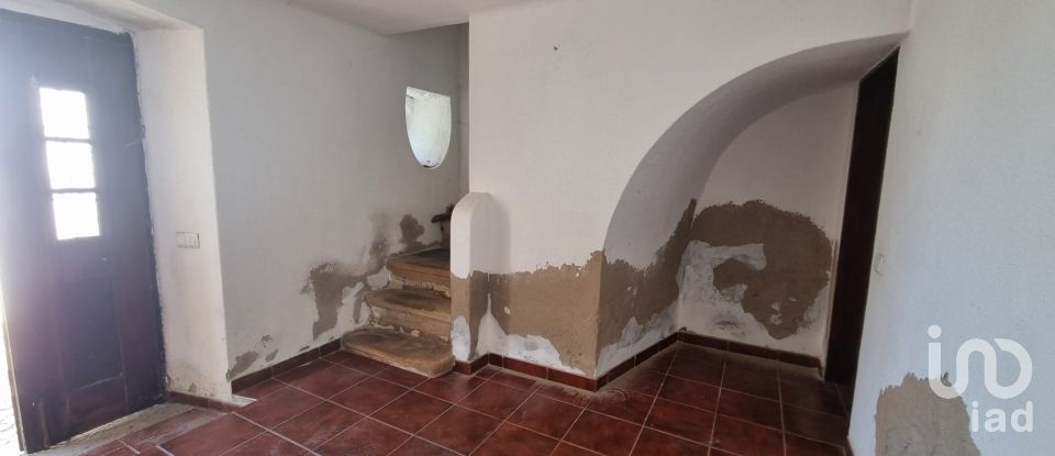 Traditional house T6 in Nossa Senhora da Graça de Póvoa e Meadas of 216 m²