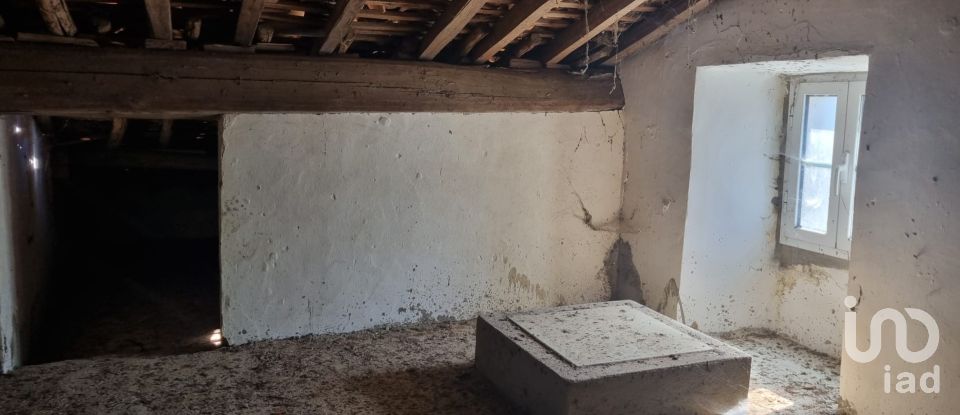 Traditional house T6 in Nossa Senhora da Graça de Póvoa e Meadas of 216 m²