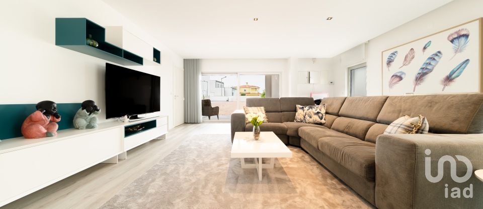 Casa T4 em Nazaré de 421 m²