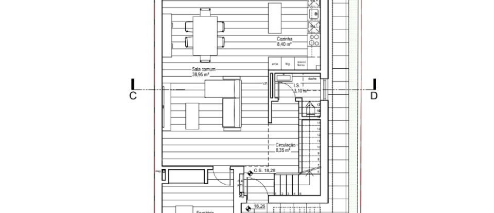 Habitação T4 em Estômbar e Parchal de 168 m²
