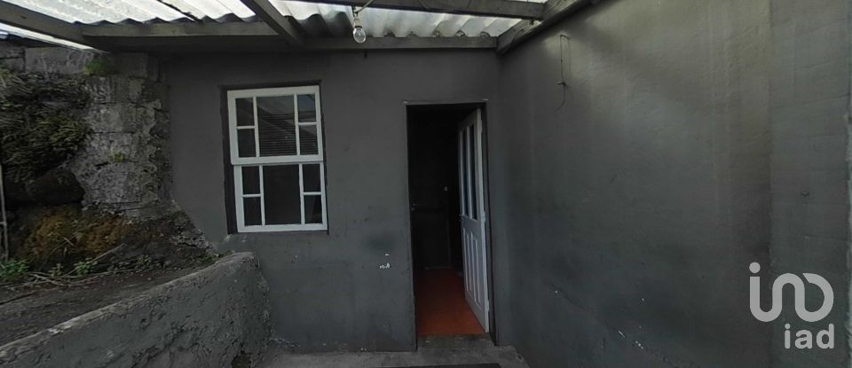 Casa T3 em Lajes do Pico de 100 m²