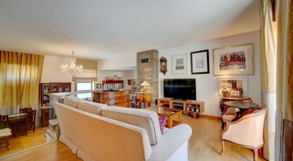 House T5 in Lumiar of 310 m²