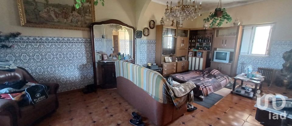 Village house T3 in Rio de Moinhos of 127 m²