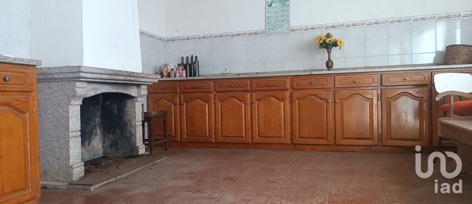 Casa de Campo T0 em Lagoaça e Fornos de 126 m²