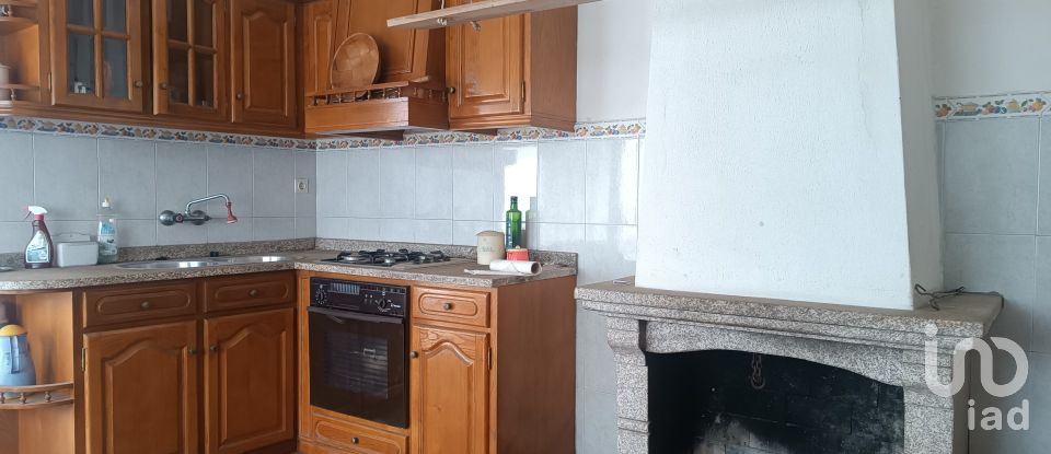 Casa de Campo T0 em Lagoaça e Fornos de 126 m²