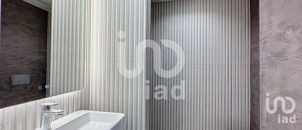 Appartement T2 à São Martinho de 94 m²