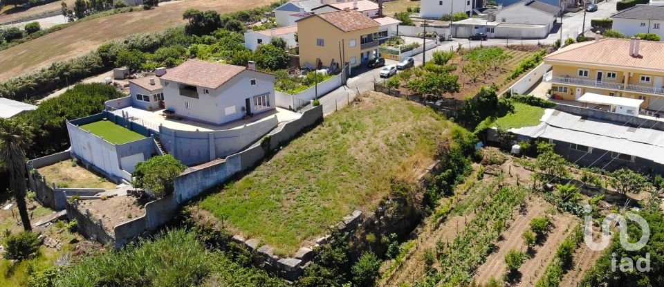 Terreno urbano em Lourinhã e Atalaia de 630 m²
