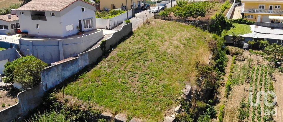 Terreno urbano em Lourinhã e Atalaia de 630 m²