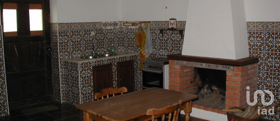 Traditional house T3 in Louredo e Fornelos of 307 m²