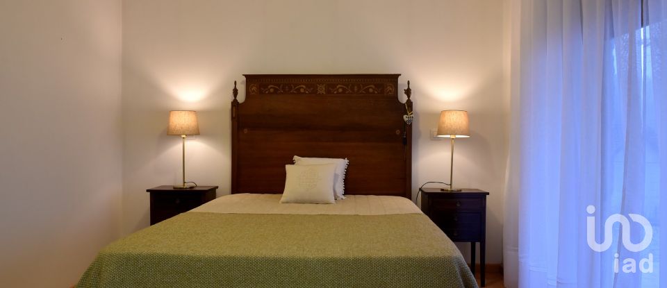 House T3 in Couto de Esteves of 130 m²