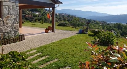 Maison T3 à Couto de Esteves de 130 m²