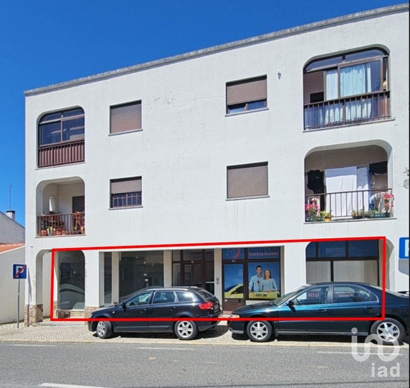 Loja / Estabelecimento Comercial em Gaeiras de 248 m²