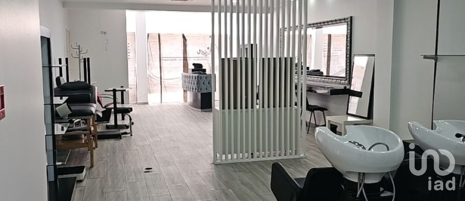 Loja / Estabelecimento Comercial em Gaeiras de 248 m²