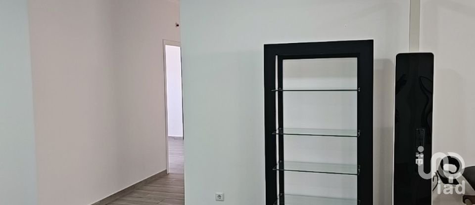 Loja / Estabelecimento Comercial em Gaeiras de 248 m²