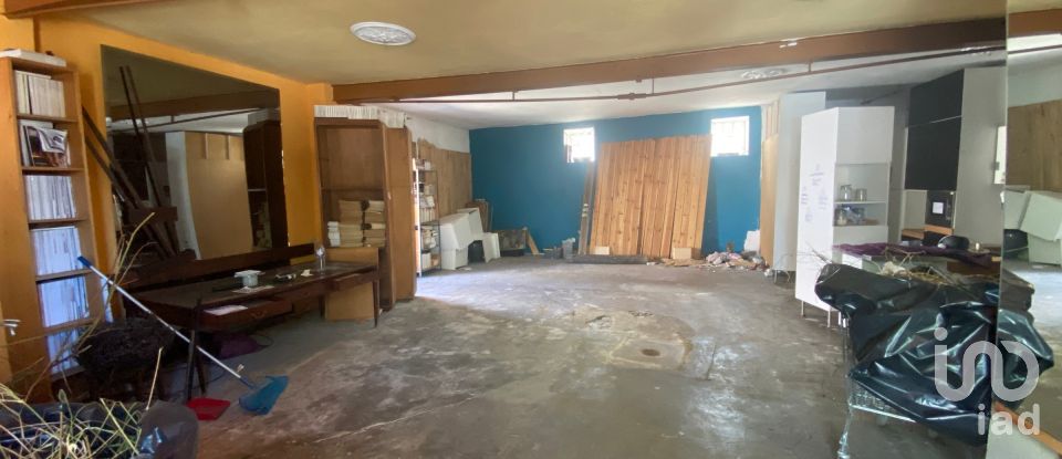 Terrain à bâtir à São Domingos De Benfica de 275 m²