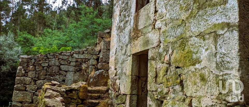 Maison de village T2 à Freigil e Miomães de 60 m²