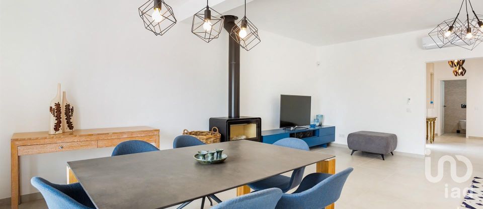 Maison T4 à Quarteira de 296 m²