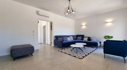 House T4 in Quarteira of 296 m²