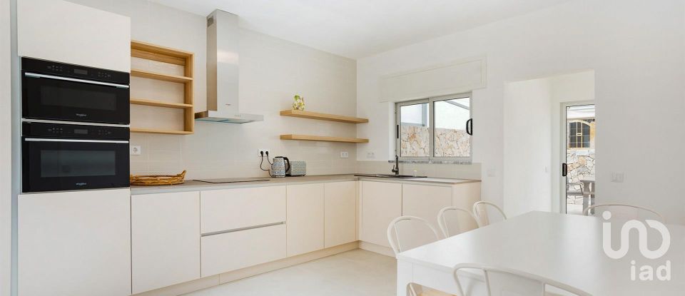 Maison T4 à Quarteira de 296 m²