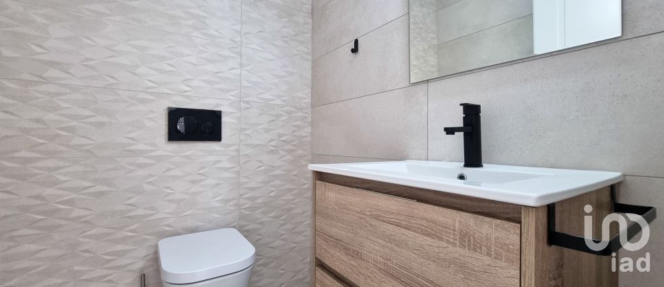 Maison T4 à Quarteira de 296 m²