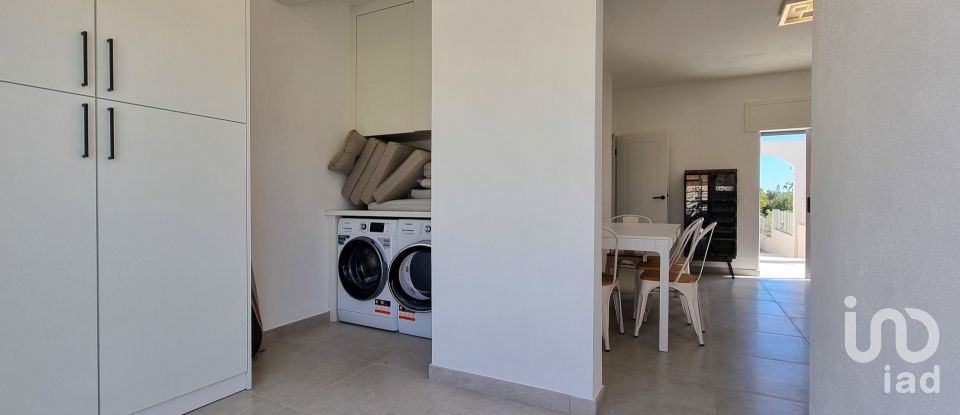 Maison T4 à Quarteira de 296 m²