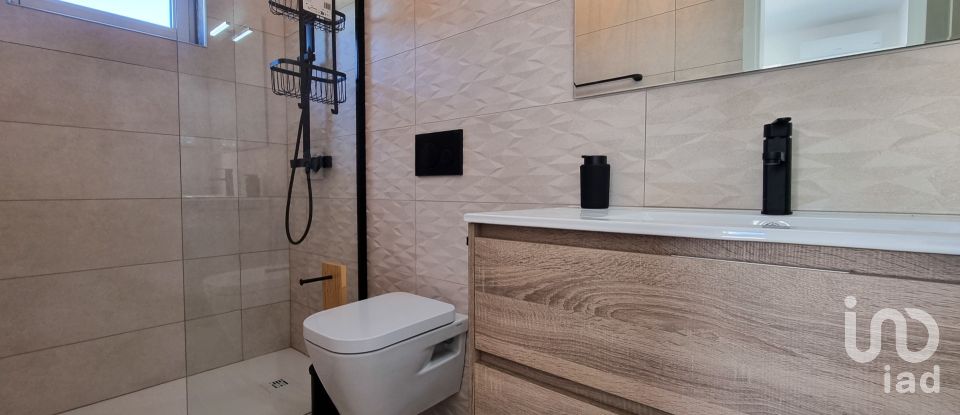 Maison T4 à Quarteira de 296 m²