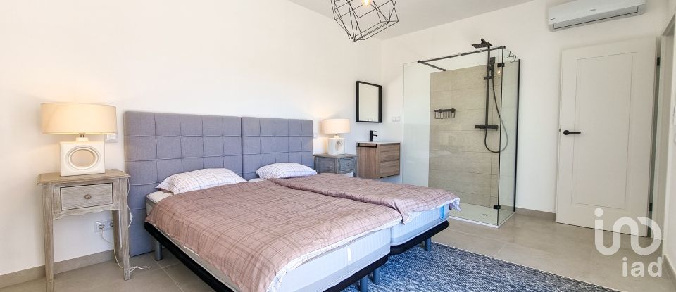 Maison T4 à Quarteira de 296 m²