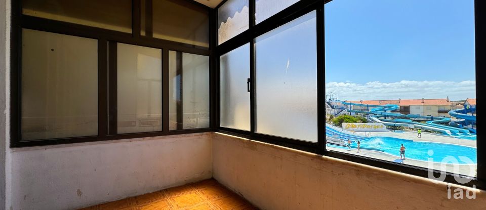 Boutique/Local commercial à Vieira de Leiria de 101 m²