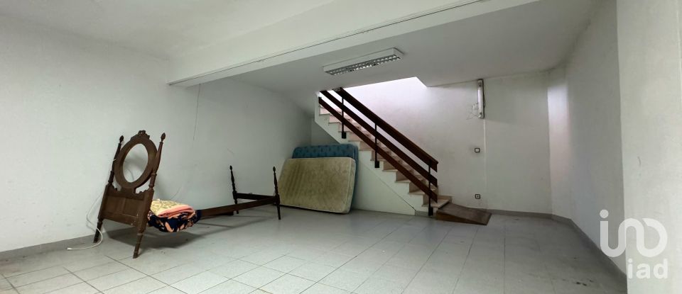 Boutique/Local commercial à Vieira de Leiria de 101 m²